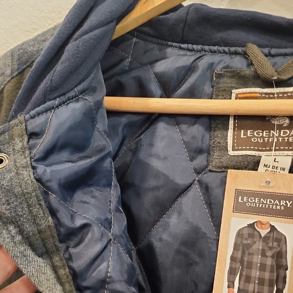 Legendary Outfitters Blue, Green,and Grey Hooded Flannel Quilted Jacket - Picture 13 of 13